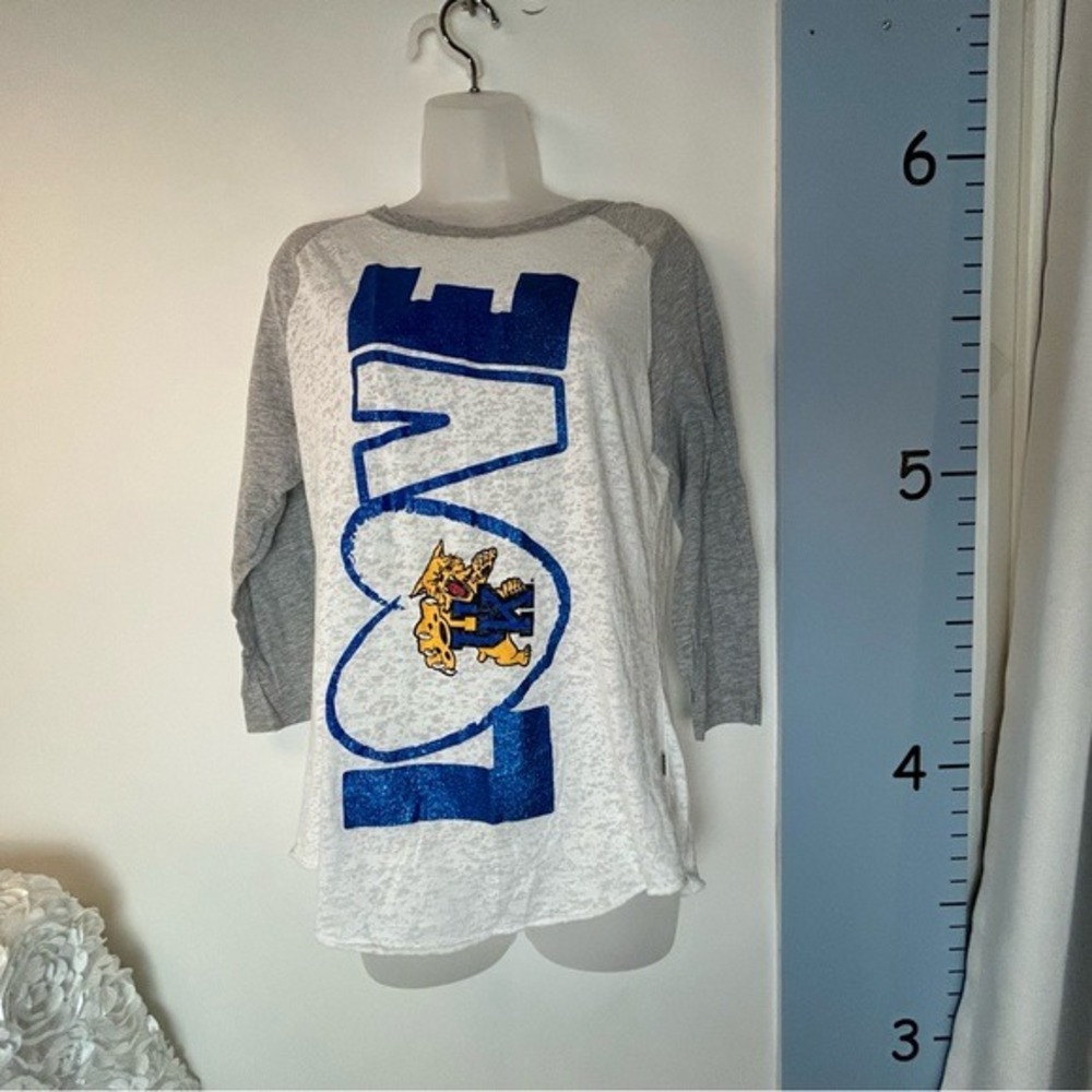 Soffe‎ UK Love Logo White/Gray T-shirt Women's XL Collegiate Sporty Casual